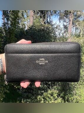 COACH Black Long Zip-Around Wallet Pebble Leather with Silver Hardware AUTHENTIC